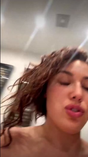 playgirlcris (Cristiana.love) - Livestream